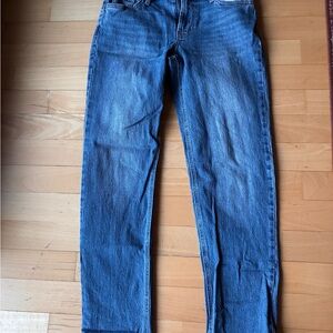 Old Navy Wow Boyfriend Mid-Rise Straight-Leg Jeans